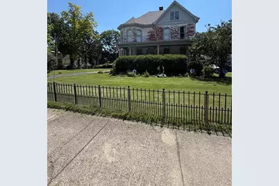 451 W Macon Street, Decatur, IL 62522 - Photo 2