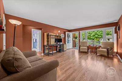 129 S Hudson Street, Westmont, IL 60559 - Photo 6
