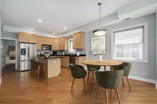 3759 N Ashland Ave, Chicago, IL 60613 - Photo 6
