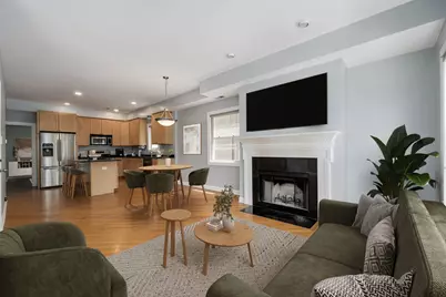 3759 N Ashland Avenue #2, Chicago, IL 60613 - Photo 2