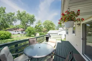 1058 W Illinois Ave, Palatine, IL 60067 - Photo 34