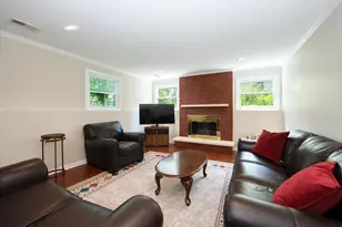 1058 W Illinois Ave, Palatine, IL 60067 - Photo 26