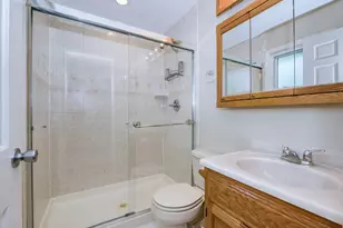 1058 W Illinois Ave, Palatine, IL 60067 - Photo 16