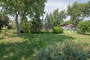 1058 W Illinois Ave, Palatine, IL 60067 - Photo 36