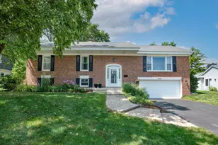 1058 W Illinois Ave, Palatine, IL 60067 - Photo 1