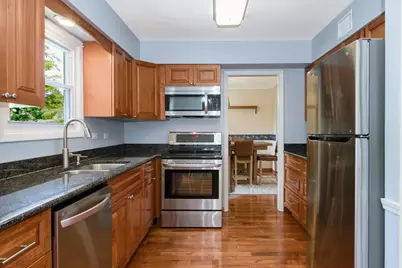 1058 W Illinois Avenue, Palatine, IL 60067 - Photo 12