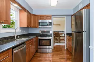 1058 W Illinois Ave, Palatine, IL 60067 - Photo 12