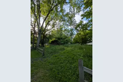 521 S Circle Avenue, Port Barrington, IL 60010 - Photo 4