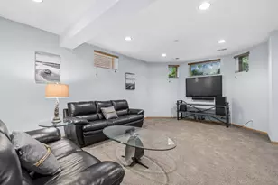 6341 N Le Mai Ave, Chicago, IL 60646 - Photo 20