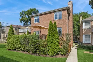 6341 N Le Mai Ave, Chicago, IL 60646 - Photo 24