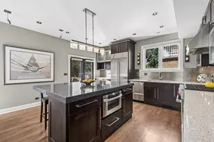 6341 N Le Mai Ave, Chicago, IL 60646 - Photo 8