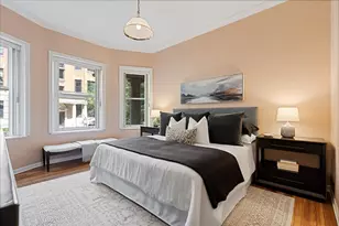 684 W Irving Park Rd, Chicago, IL 60613 - Photo 32