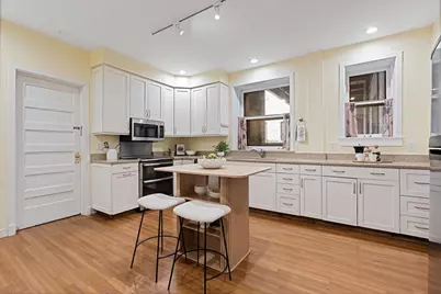684 W Irving Park Road #E5, Chicago, IL 60613 - Photo 24