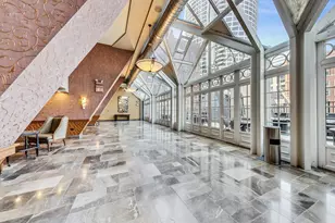 111 E Chestnut St, Chicago, IL 60611 - Photo 38