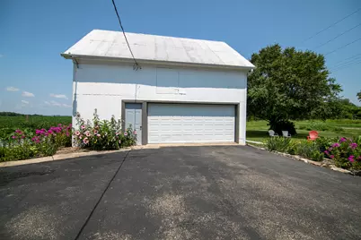 125 W 1st Avenue, Clifton, IL 60927 - Photo 32