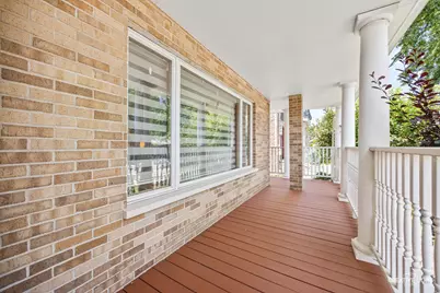 4438 N Nagle Avenue, Harwood Heights, IL 60706 - Photo 2