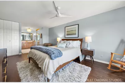 453 Raintree Drive #4D, Glen Ellyn, IL 60137 - Photo 14