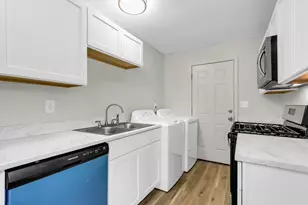 1408 Hedge Rd, Champaign, IL 61821 - Photo 16