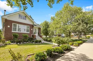 5661 N New Hampshire Ave, Chicago, IL 60631 - Photo 1
