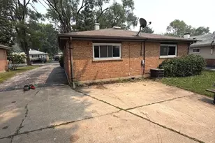 1326 Imperial Ave, Calumet City, IL 60409 - Photo 18