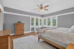 729 W Downer Pl, Aurora, IL 60506 - Photo 76