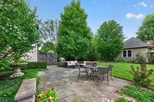 729 W Downer Pl, Aurora, IL 60506 - Photo 118
