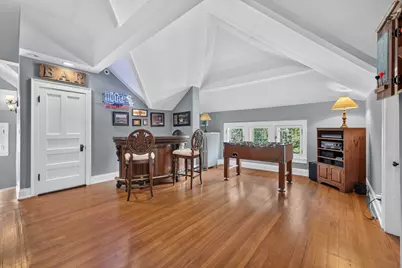 729 W Downer Place, Aurora, IL 60506 - Photo 100