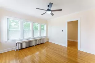 2125 Wesley Ave, Berwyn, IL 60402 - Photo 2