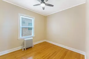 2125 Wesley Ave, Berwyn, IL 60402 - Photo 12