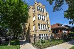 3104 W Argyle St, Chicago, IL 60625 - Photo 1