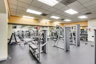 3200 N Lake Shore Dr, Chicago, IL 60657 - Photo 36