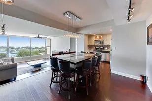 3200 N Lake Shore Dr, Chicago, IL 60657 - Photo 16