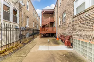 6758 S Campbell Ave, Chicago, IL 60629 - Photo 14
