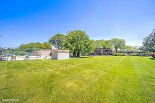 1103 Miller Ln, Buffalo Grove, IL 60089 - Photo 26