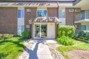 1103 Miller Ln, Buffalo Grove, IL 60089 - Photo 2