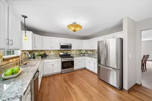 3423 Interlochen Ln, Naperville, IL 60564 - Photo 6