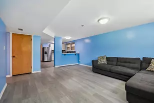 1914 W Farwell Ave, Chicago, IL 60626 - Photo 24