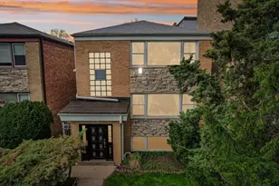 1914 W Farwell Ave, Chicago, IL 60626 - Photo 2