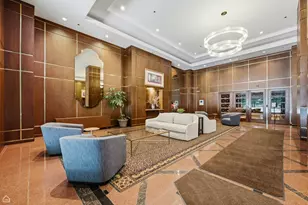 910 S Michigan Ave, Chicago, IL 60605 - Photo 2