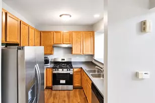 2255 Georgetown Cir, Aurora, IL 60503 - Photo 6