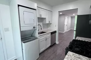 224 E Rimini Ct, Palatine, IL 60067 - Photo 2