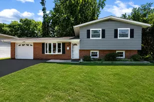 1460 Indian Hill Ave, Hanover Park, IL 60133 - Photo 1