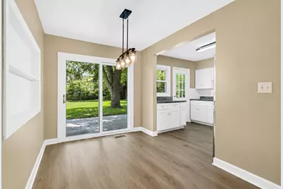 1460 Indian Hill Avenue, Hanover Park, IL 60133 - Photo 8