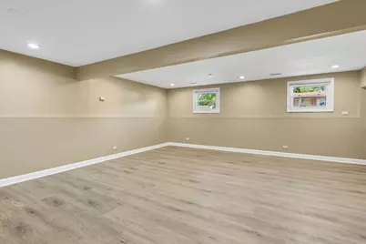 1460 Indian Hill Avenue, Hanover Park, IL 60133 - Photo 16