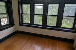 607 E 60th St, Chicago, IL 60637 - Photo 4