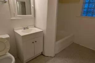 607 E 60th St, Chicago, IL 60637 - Photo 6