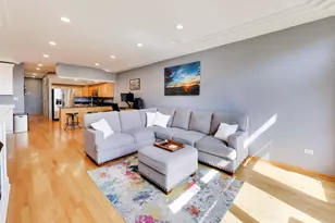 1026 N Ashland Ave, Chicago, IL 60622 - Photo 2