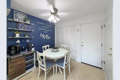 550 N Sierra Drive #15, Freeport, IL 61032 - Photo 12