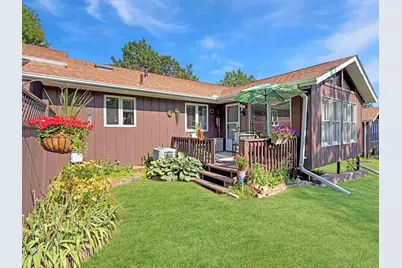 550 N Sierra Drive #15, Freeport, IL 61032 - Photo 2