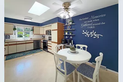 550 N Sierra Drive #15, Freeport, IL 61032 - Photo 10